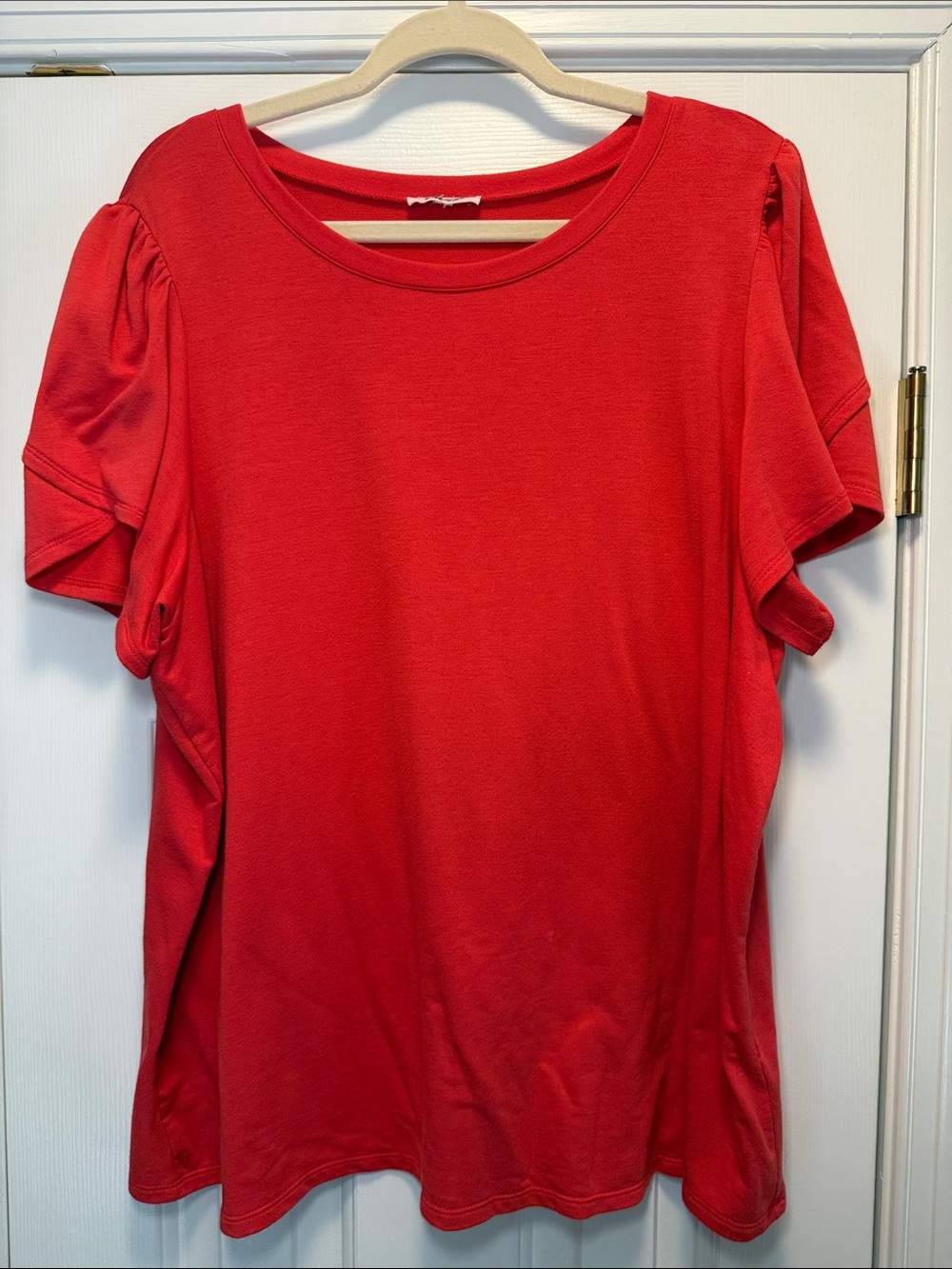 Women’s Coral Red Short-Sleeve Scoop Neck Top
